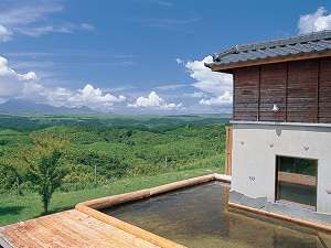 Open-air bath